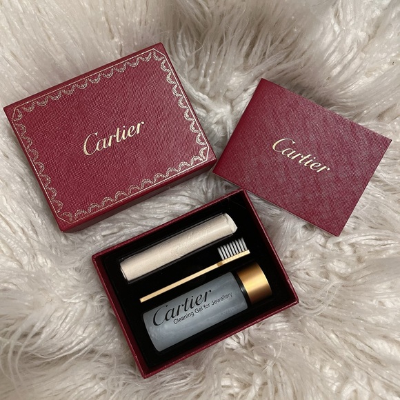 ❣️SOLD❣️Cartier jewellery cleaning kit brand new - Picture 1 of 5
